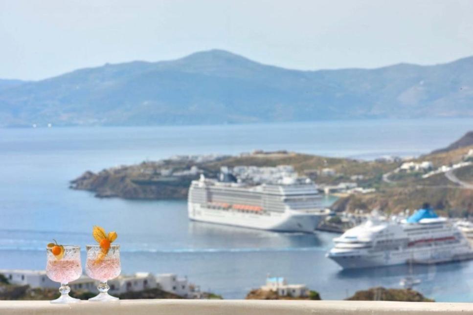 Crystal Suites Mykonos Town Exterior photo