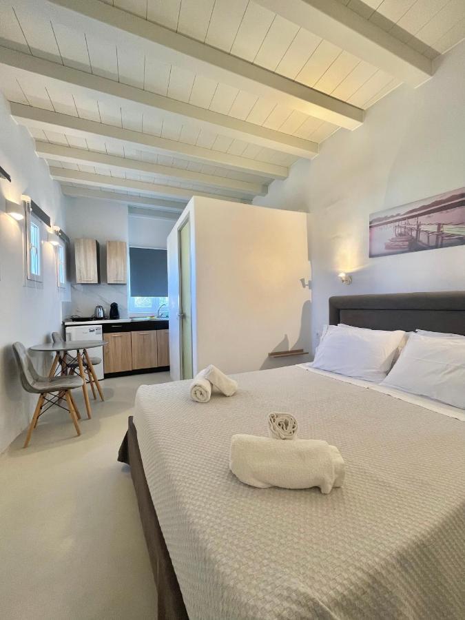 Crystal Suites Mykonos Town Exterior photo